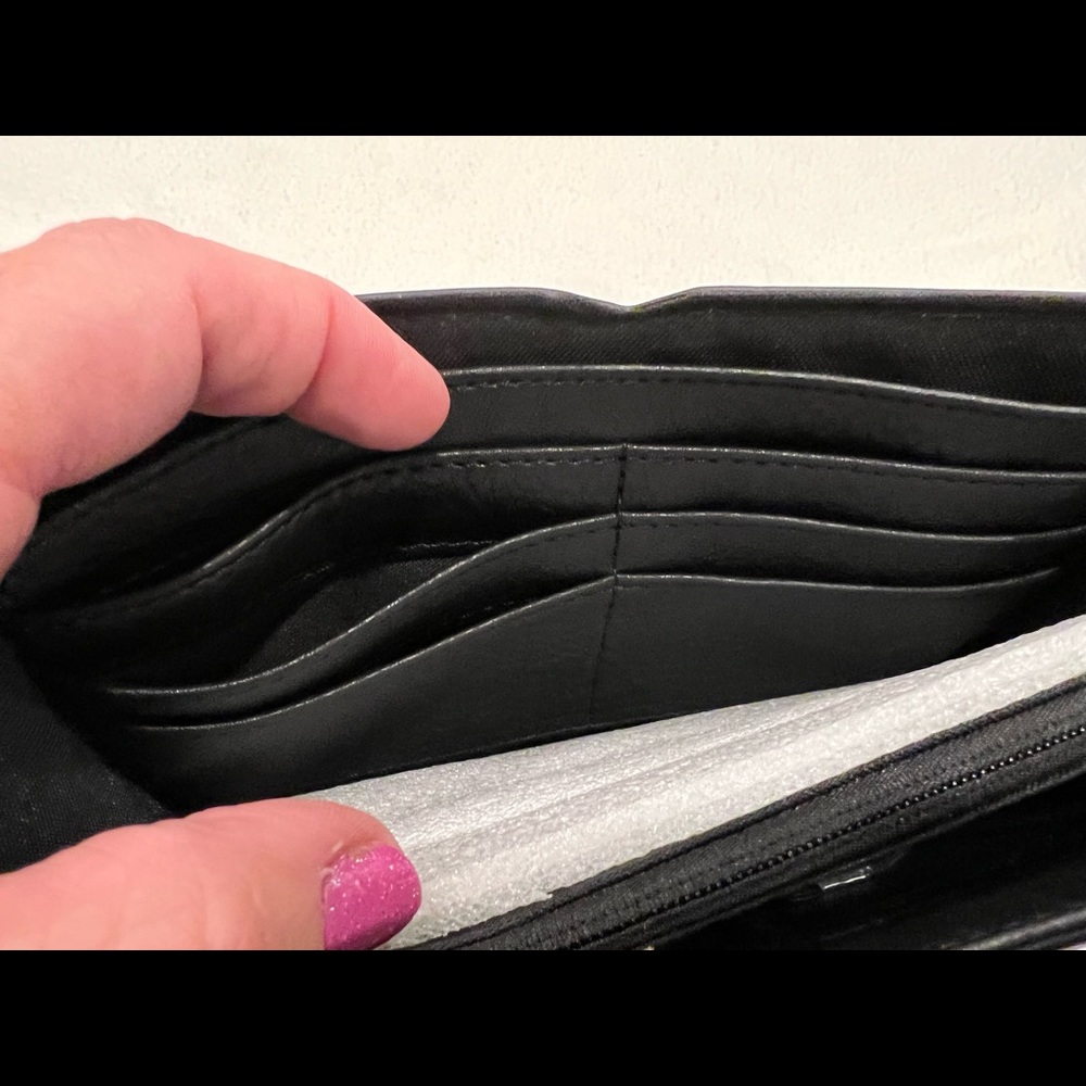Touch screen purse - Picture 5 of 5